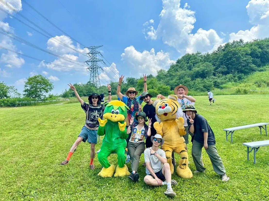 圖為 Fuji Rock 音樂祭其中一個山頂舞台「Day Dreaming+龍纜車」，是活動中的經典場景。（圖片來源／連筱意）