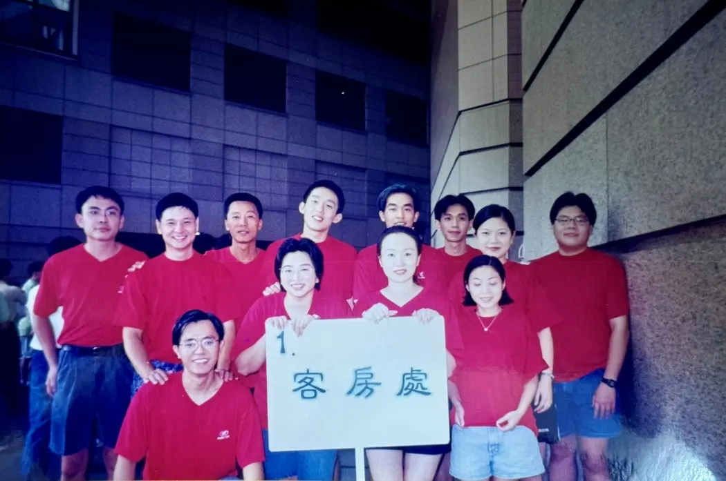 李家豪從飯店最基層的工作做起,熟悉不同型態飯店的工作方式,也看過形形色色的客人。(圖片來源/李家豪) 李家豪從飯店最基層的工作做起,熟悉不同型態飯店的工作方式,也看過形形色色的客人。(圖片來源/李家豪)