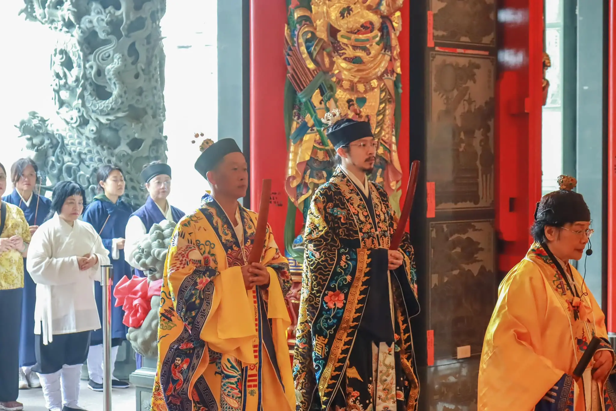性命雙修與對神明的正確認識是何宿玄在推廣道教文化中的核心理念,他想讓每個人都能有活出自己,直面生命困難的勇氣。(圖片來源/何宿玄) 性命雙修與對神明的正確認識是何宿玄在推廣道教文化中的核心理念,他想讓每個人都能有活出自己,直面生命困難的勇氣。(圖片來源/何宿玄)