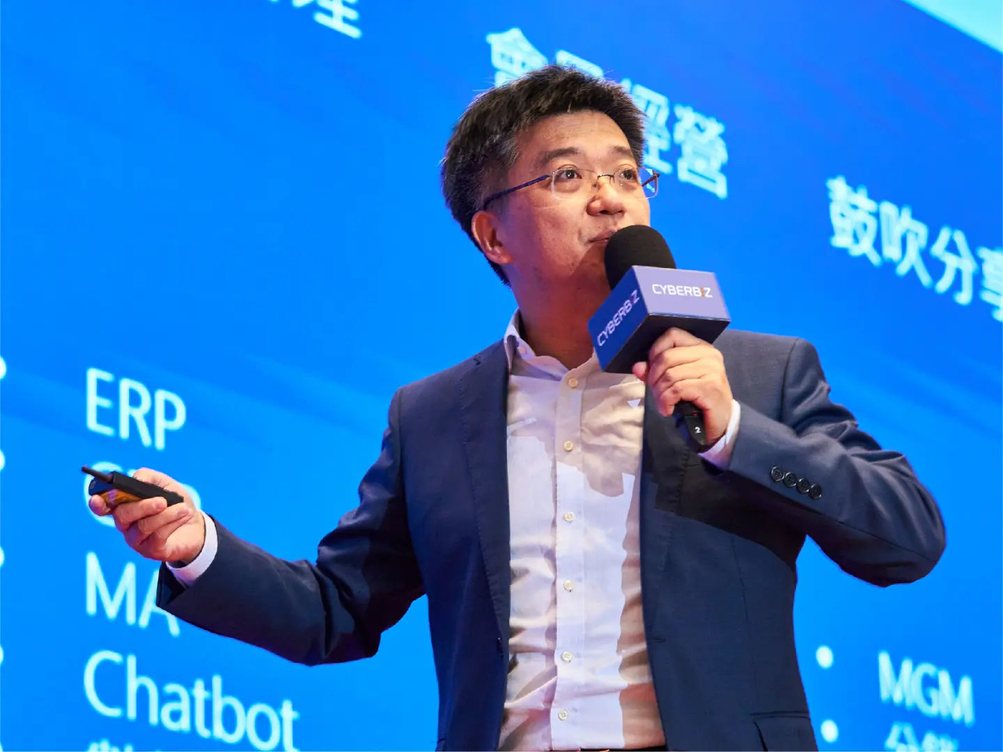 蘇基明帶領團隊積極投入跨境電商,他認為,唯有持續踏出去,才能找到適合自己的國際化之路。(圖片來源/蘇基明) 蘇基明帶領團隊積極投入跨境電商,他認為,唯有持續踏出去,才能找到適合自己的國際化之路。(圖片來源/蘇基明)