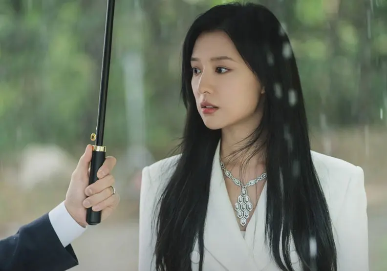 圖片來源/《淚之女王》劇照 圖片來源/《淚之女王》劇照