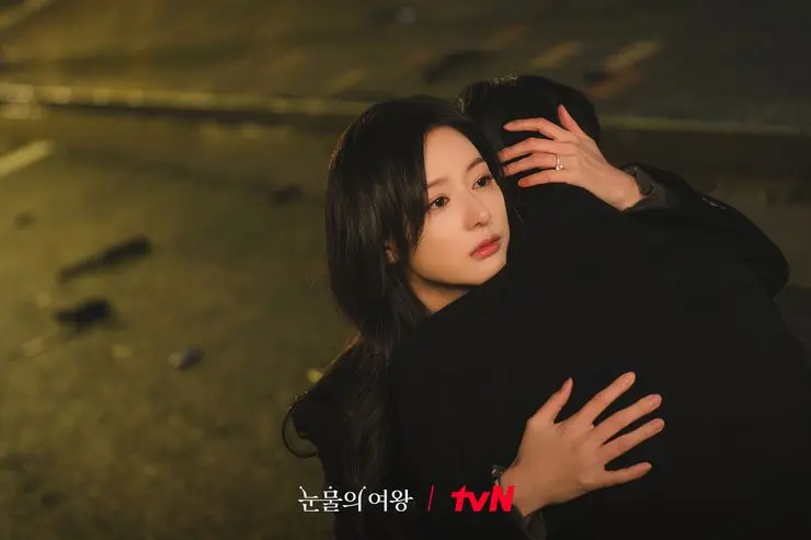 圖片來源/《淚之女王》劇照 圖片來源/《淚之女王》劇照