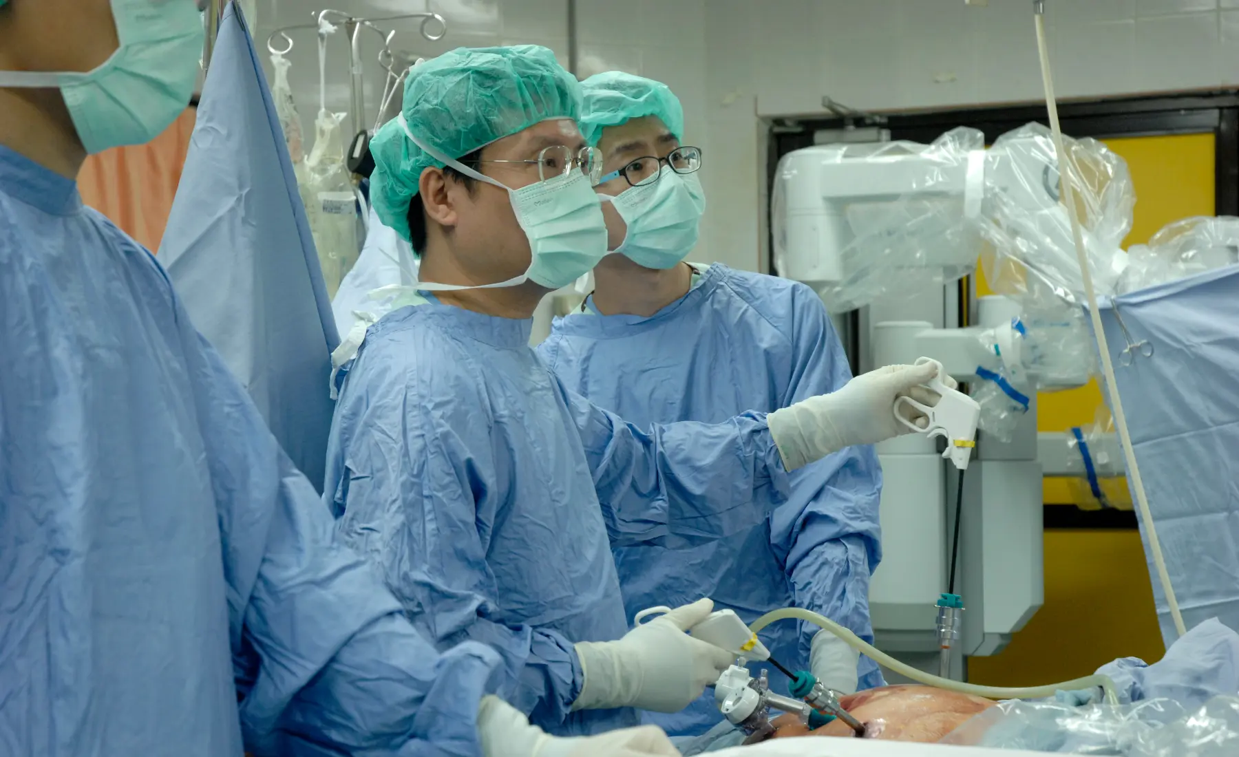 病人願意將身體交給自己代表著極高的信任，必須全神貫注、細心看待，這是身為醫者應該具備的基本態度。（圖片來源／田宇峯）