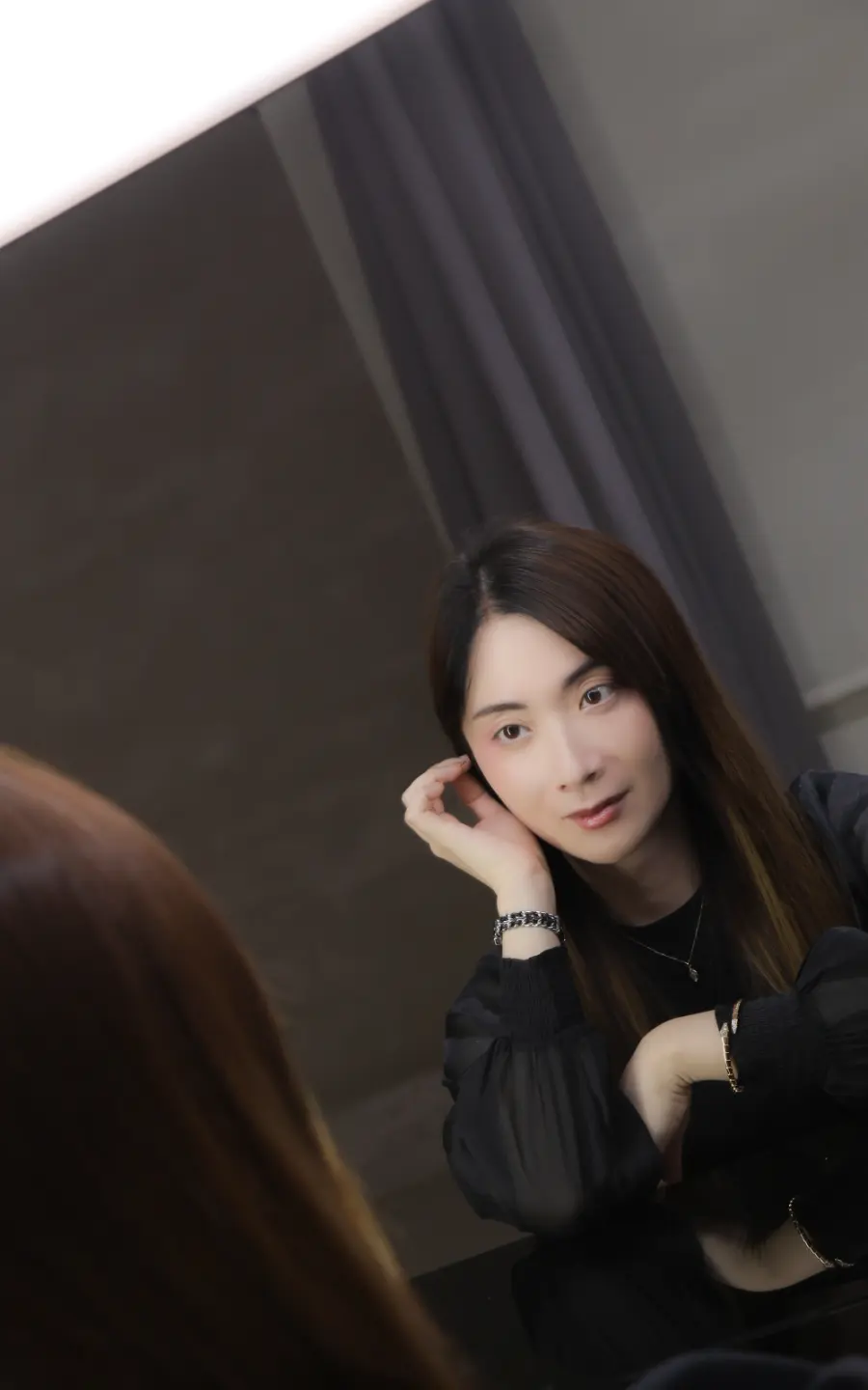 陳樂樂說每天打扮漂亮，不是為了誰開心，而是提醒自己：我有權利快樂地活著。（攝影／林昶廷）