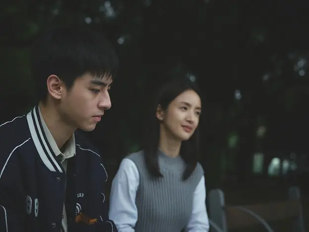 林依晨擔任《失明》監製，挑戰不同的演藝工作，並力薦新秀。（圖片來源／周子娛樂）