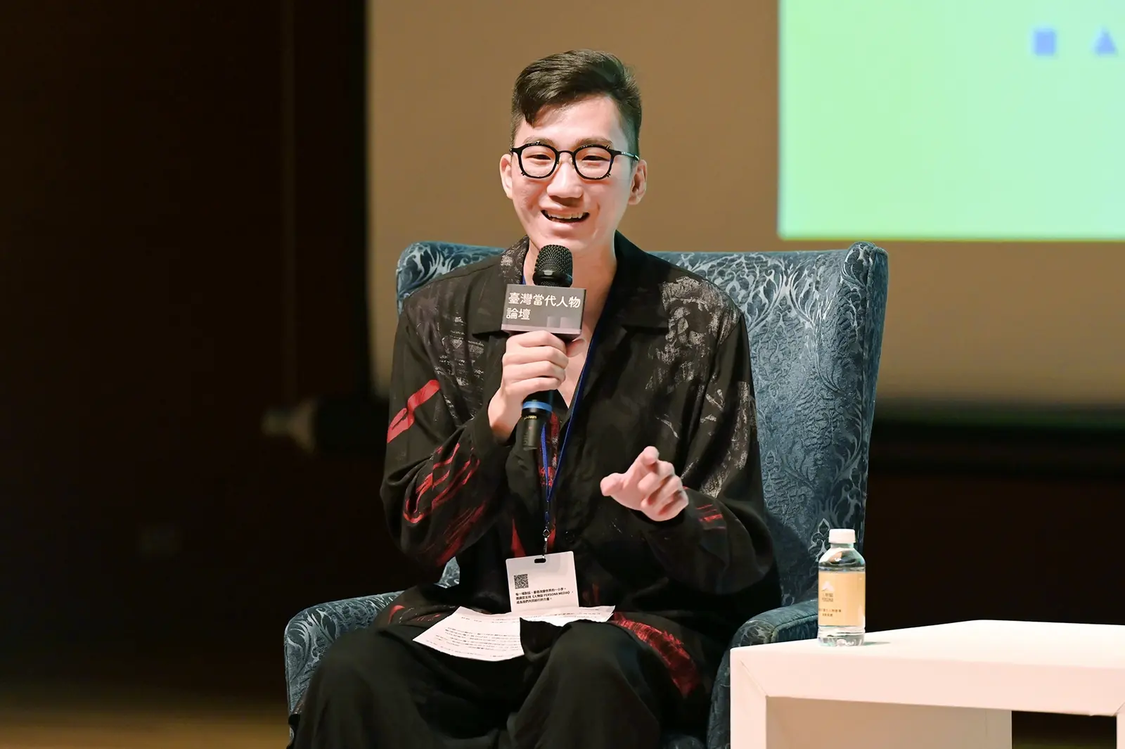 論壇聚焦永續使命，清心執行長趙啟宏分享如何從保麗龍，到全臺第一個使用 FSC 認證紙杯的企業，用行動證明「永續也能從一杯飲料開始。」（資料來源：人物誌）  