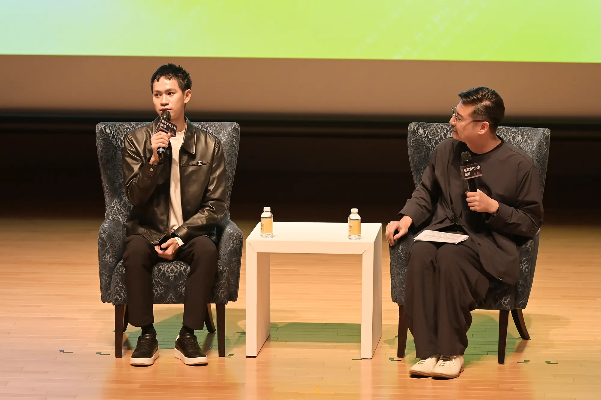 Andy 老師與《人物誌》創辦人唐源駿（凱爺）精采對談，首度曝光未來成立「自媒體學院」傳承的決心，更特邀唐源駿（凱爺）擔任院長，學習公關危機處理。（圖片來源／人物誌）