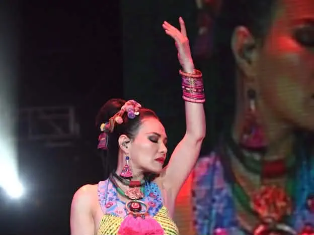 維持對音樂的熱情，讓潘越雲從中獲取力量。（圖片來源／潘越雲）