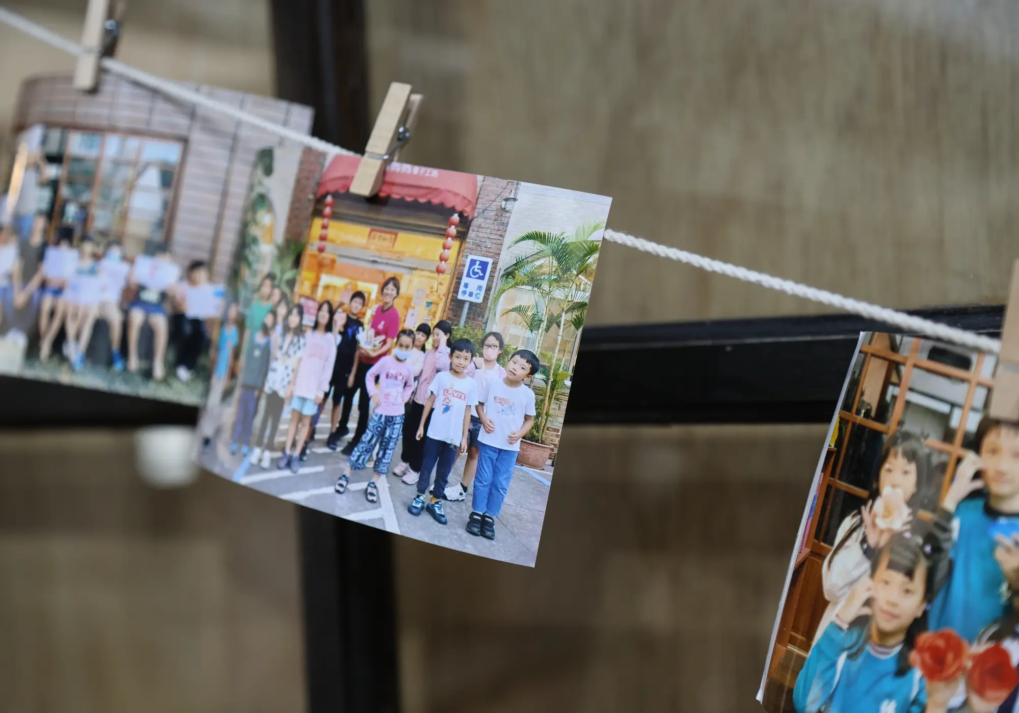 原本不擅長與人互動的黃雅聖，卻以「工程師」的精神，一步步看見並解決地方的問題；而孩子的笑容，成為他持續走下去最堅定的力量。（攝影／葉仁琛）